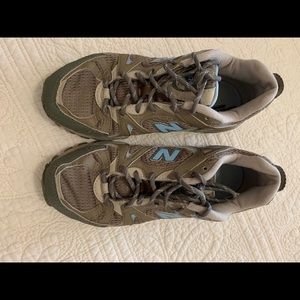 New Balance Tennis Shoes